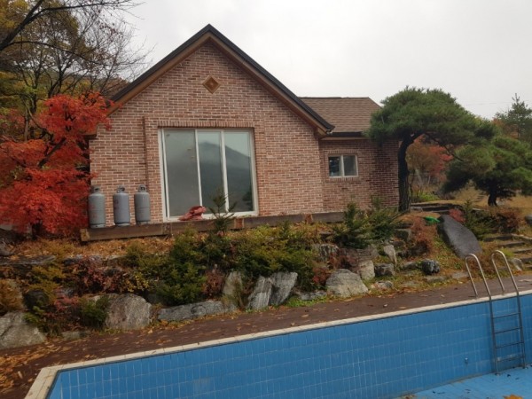 별장 적고벽돌타일 리모델링