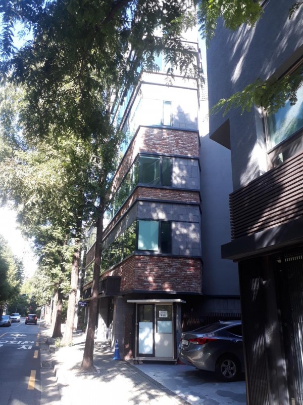 적고벽돌타일, 현무암타일