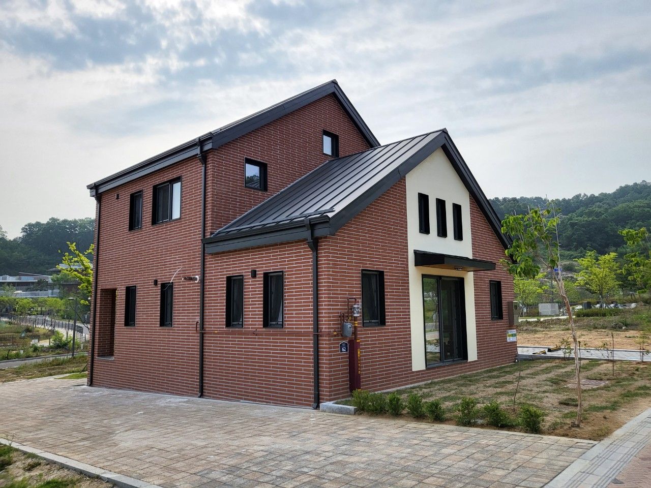 [신축주택] CJK점토 롱브릭 타일 시공 