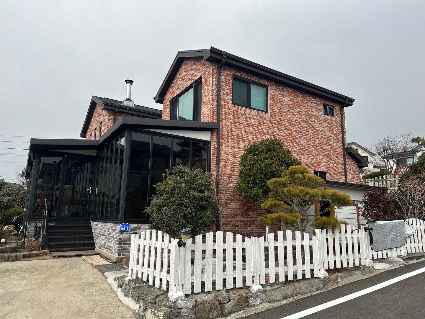 [전원주택] 빈티지 적고타일로 시공된 전원주택